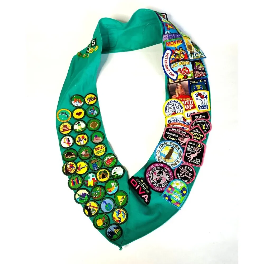 Vintage Girl Scouts USA Green Sash Full of Merit Badges Patches Sewn